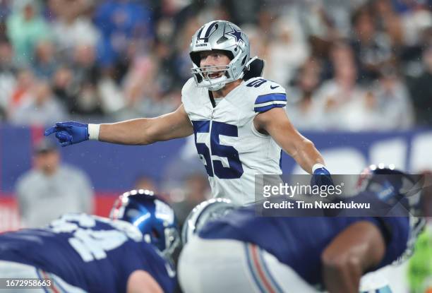 Leighton Vander Esch of the Dallas Cowboys lines up during the second quarter against the New York Giants at MetLife Stadium on September 10, 2023 in...
