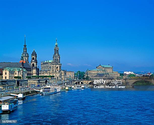 cityscape by the elbe river - semperoper stock pictures, royalty-free photos & images