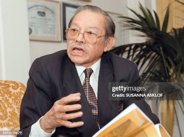 Tengku Hasan di Tyro, president of the Aceh Sumatra National front and head of state of Aceh, talks in Stockholm 10 November 1999.
