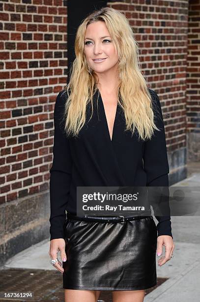 Actress Kate Hudson leaves the "Late Show With David Letterman" taping at the Ed Sullivan Theater on April 24, 2013 in New York City.