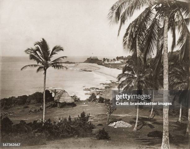 The lighthouse "Forte de Santo Antônio da Barra". Salvador da Bahia. Brazil. Photograph. About 1885. Leuchtturm Forte de Santo Antônio da Barra....