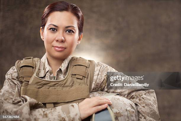 us marine female soldier in combat gear - us marine corps stock pictures, royalty-free photos & images