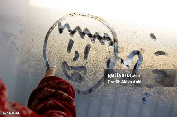 scribbling on window - condensation stock pictures, royalty-free photos & images