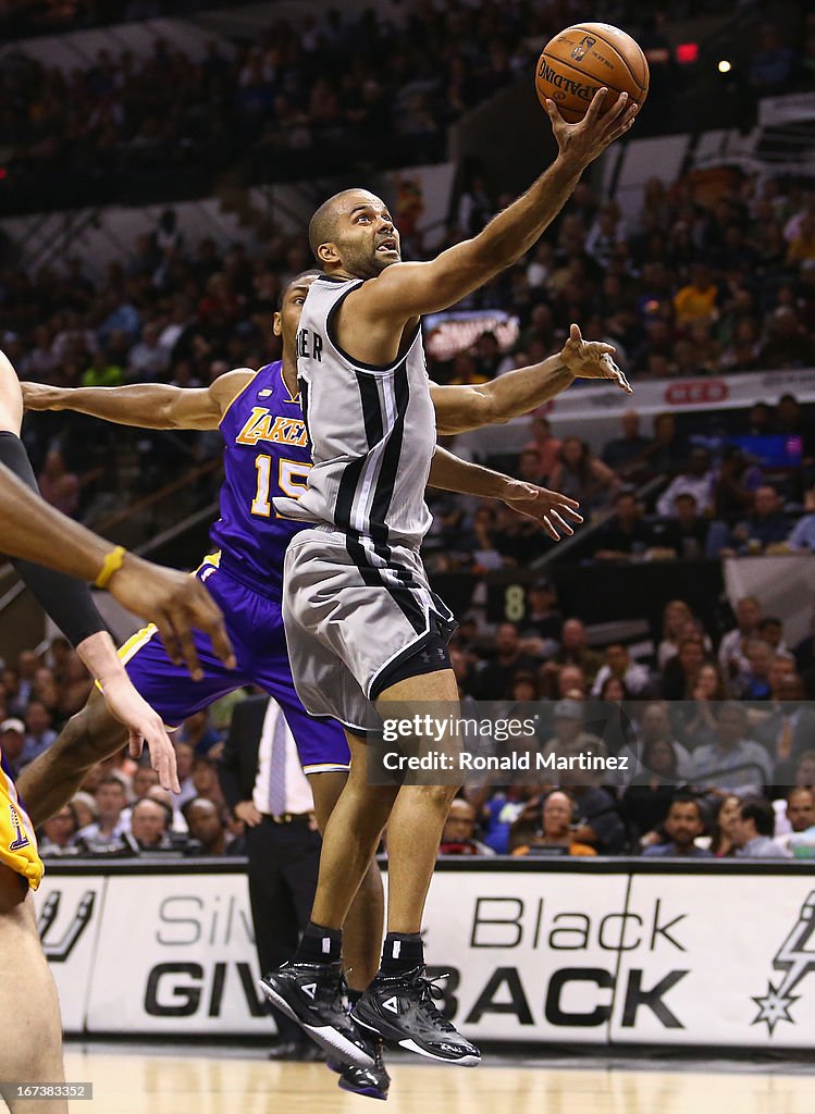 Los Angeles Lakers v San Antonio Spurs - Game Two