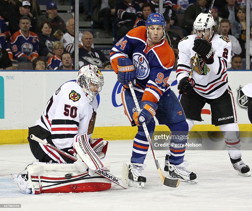 Chicago Blackhawks v Edmonton Oilers