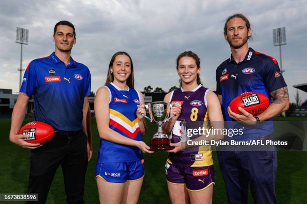 Eastern Ranges Coach 72 Ava Burns Stock Photos, High-Res Pictures, and Images - Getty Images