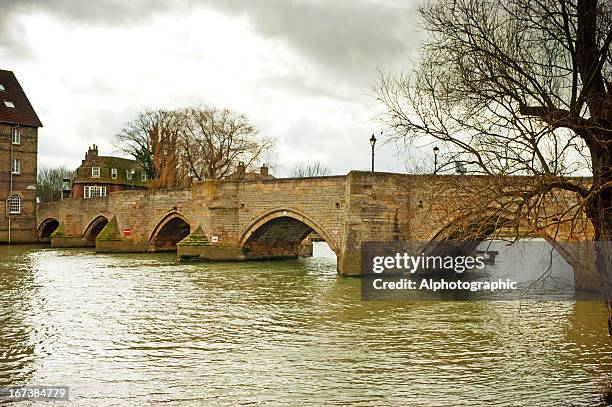 puente huntingdon cambrideshire godmanchester - huntingdon fotografías e imágenes de stock