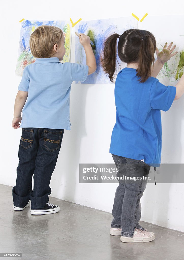 Painting preschoolers