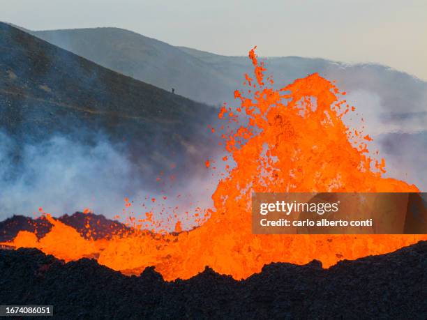 aerial view taken by airplane of litli-hrutur volcano during eruption, reykjanes peninsula, iceland, europe - lava stock pictures, royalty-free photos & images