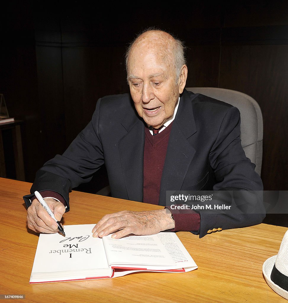 Carl Reiner Book Signing For "I Remember Me"