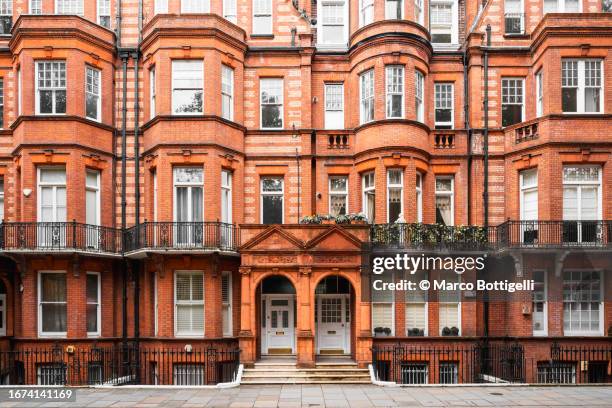old victorian style houses in chelsea, london, uk - british upper class stock pictures, royalty-free photos & images