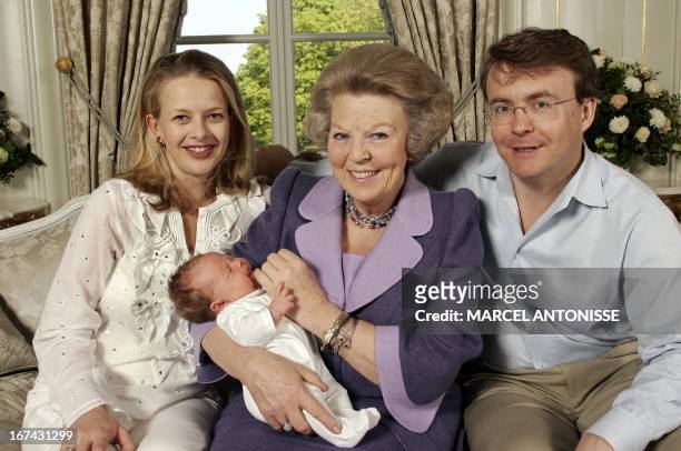 Queen Beatrix, prince Friso and princess Mabel pose 24 April 2005 morning at the Palace Huis ten Bosch with countess Luana, daughter of the Royal...