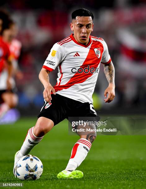 Esequiel Barco of River Plate drives the ball during a match between River Plate and Arsenal as part of group A of Copa de la Liga Profesional 2023...