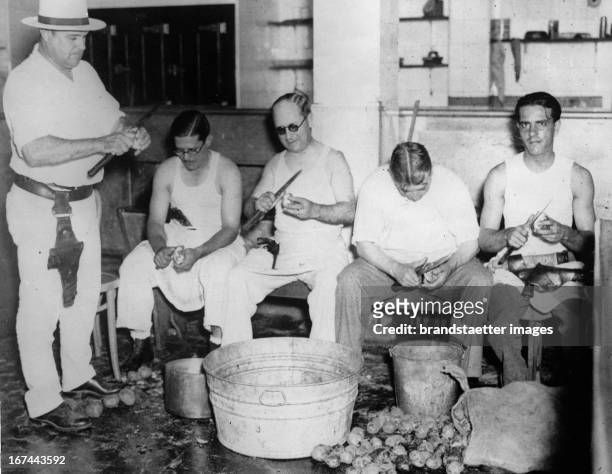 Cuban officers were divided in the wake of the revolution in the Hotel Nacional in Havana to work in the kitchen and peel the potatoes. Cuba....