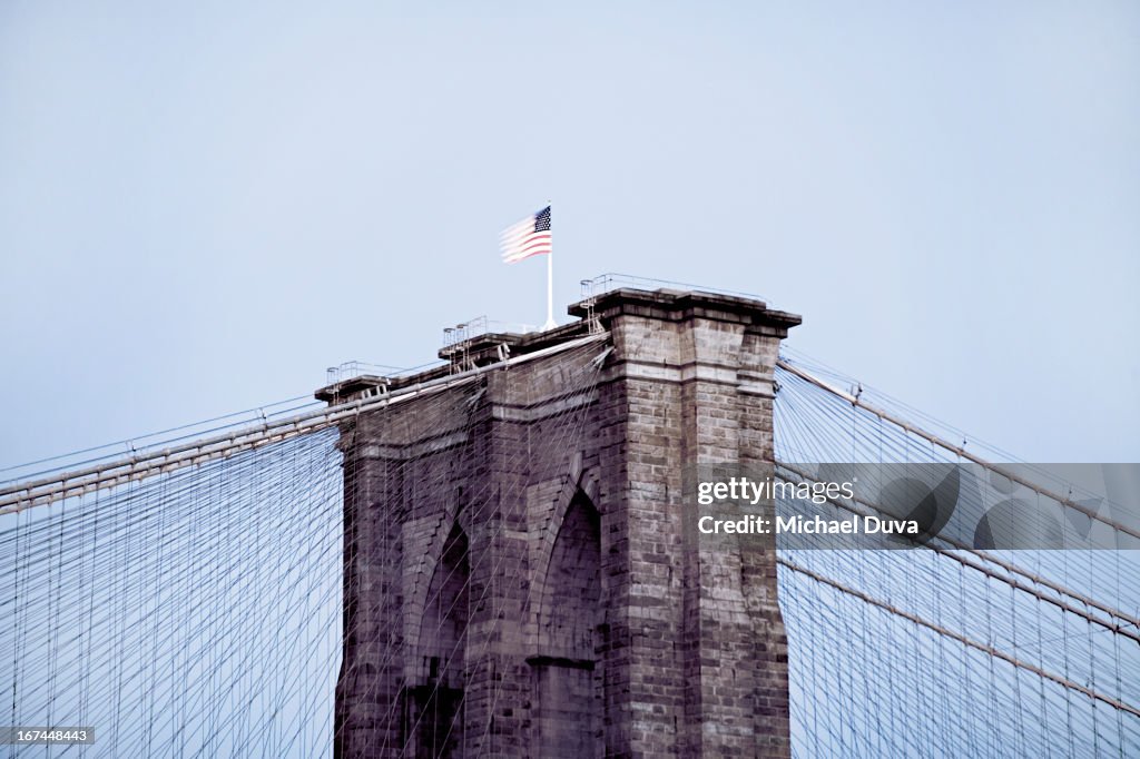 Brooklyn bridge at night, long exposure