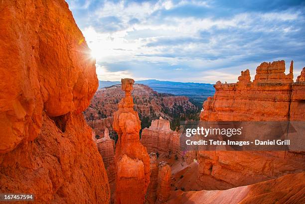 usa, utah, bryce canyon, landscape with cliff - thor's hammer stock pictures, royalty-free photos & images