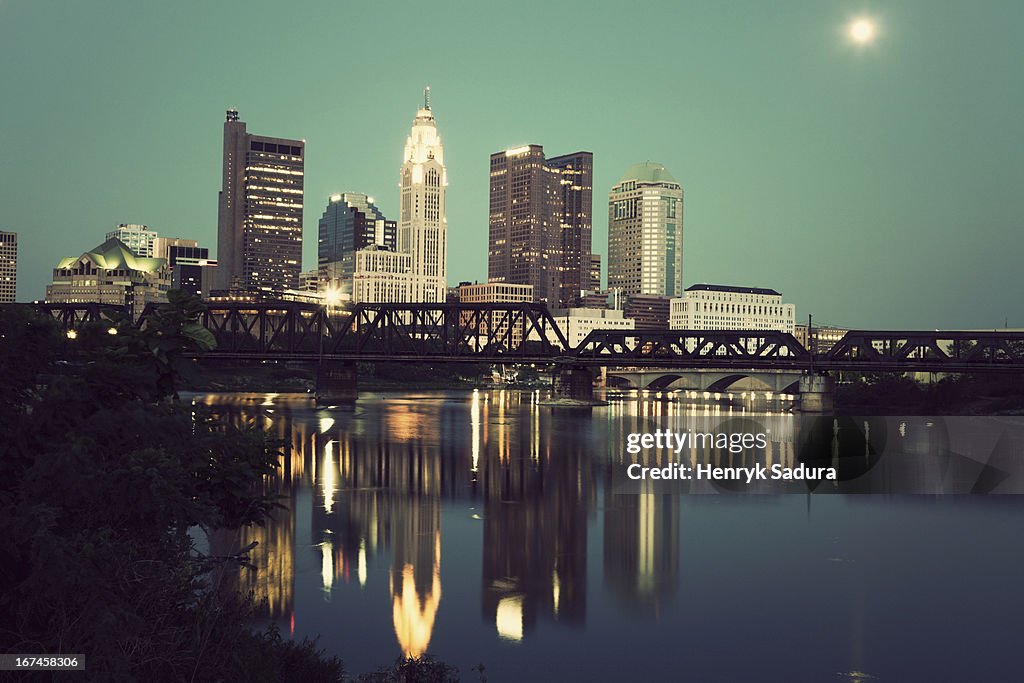 USA, Ohio, Cleveland, Cityscape at night