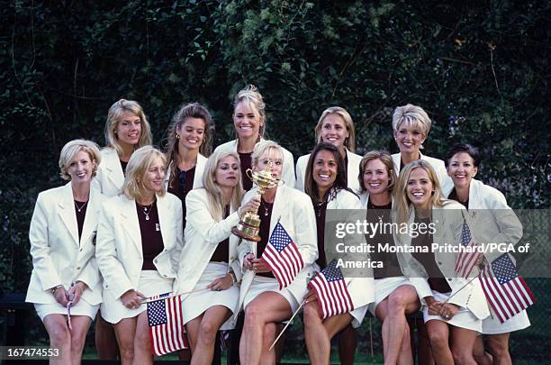 Portrait of the US wives: back row left to right: Michelle Maggert, Tabitha Furyk, Alicia O'Meara, unknown, Ashley Sutton. Front row left to right:...