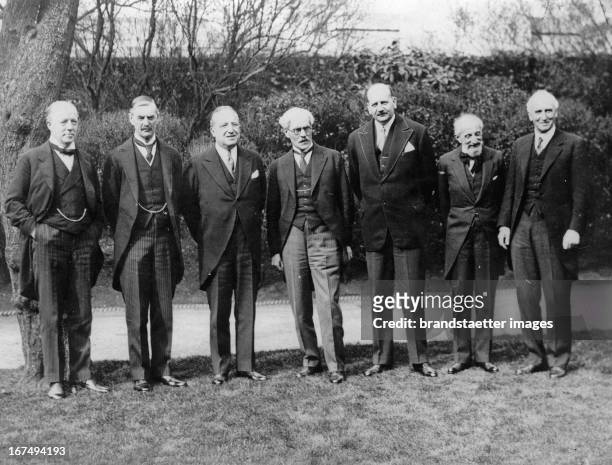 Sir Walter Runciman ; Mr. Arthur Neville Chamberlain (Chancellor of the Exche quer; Andre Tardieu ; Mr Ramsay McDonald ; Pierre-Ètienne Flandin ; M....