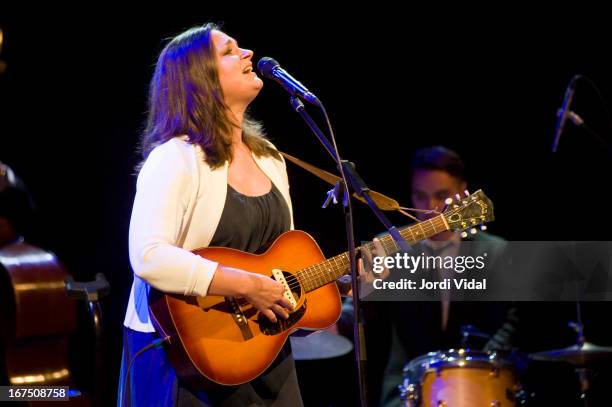 Madeleine Peyroux performs on stage in concert at Palau de la Musica during Guitar Festival BCN on April 25, 2013 in Barcelona, Spain.