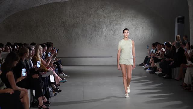 NY: Tory Burch - Spring/Summer 2024 New York Fashion Week