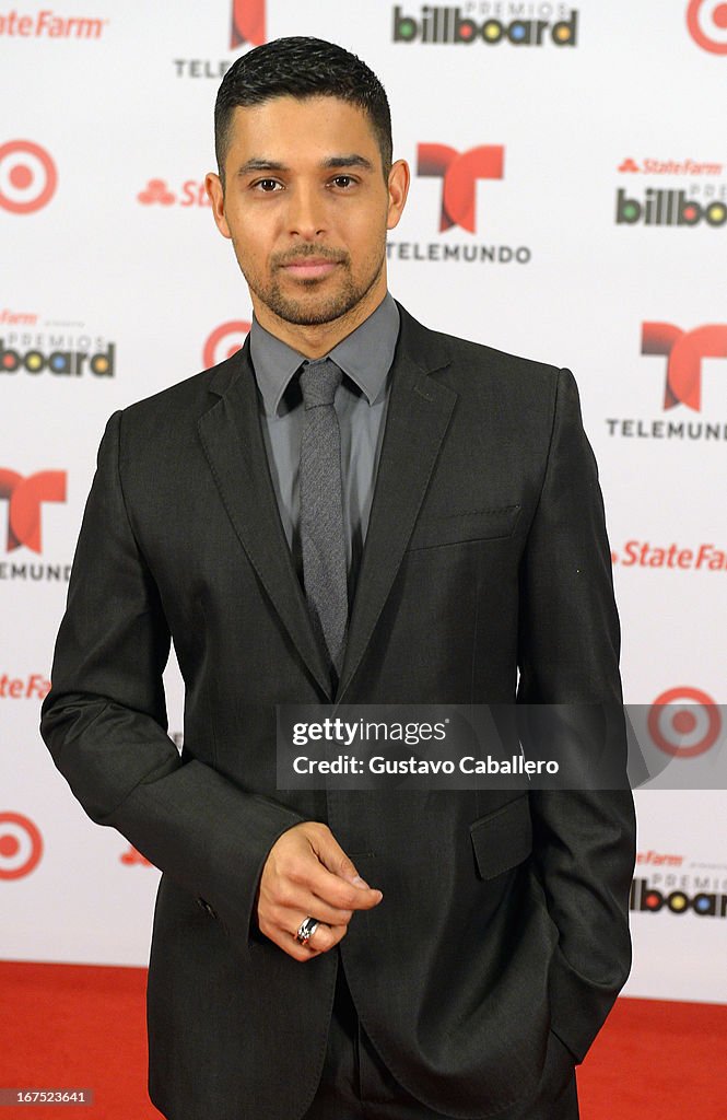 2013 Billboard Latin Music Awards - Backstage