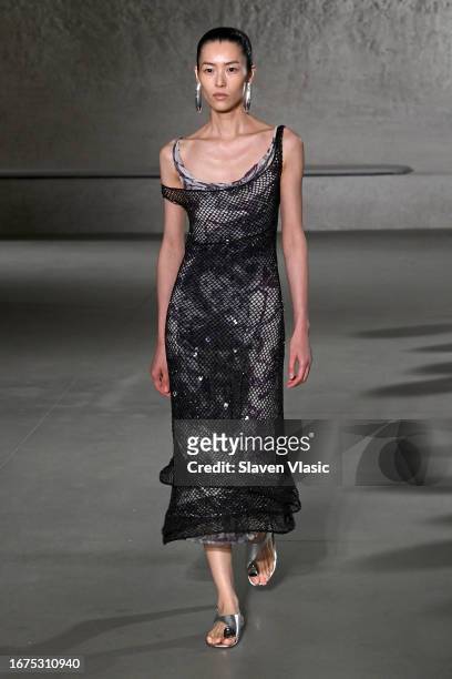 Liu Wen walks the runway during Tory Burch Spring/Summer 2024 New York Fashion Week on September 11, 2023 in New York City.