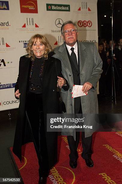 Michael Und Ehefrau Helga Ballhaus Beim "Europäischen Filmpreis" In Berlin 011201