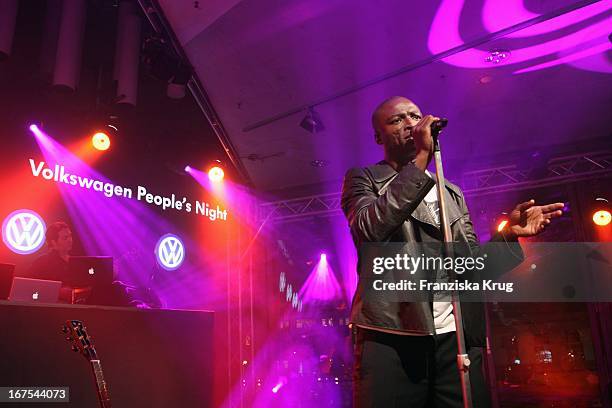 Sänger Seal Bei Der "Vw People'S Night" In Der Akademie Der Künste Am Rande Der Berlinale In Berlin Am 080208