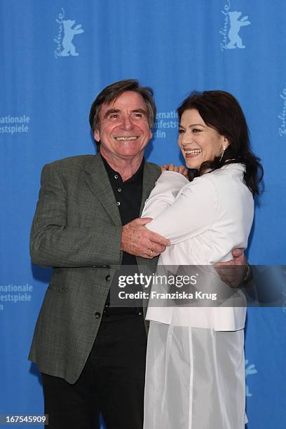 Elmar Wepper Und Hannelore Elsner Beim "Kirschblüten Hanami" Photocall Bei Der 58. Berlinale In Berlin