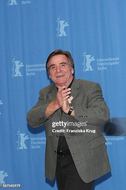 Schauspieler Elmar Wepper Beim "Kirschblüten Hanami" Photocall Bei Der 58. Berlinale In Berlin