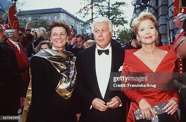 Ehepaar Peter Und Ingrid Weck Sowie Christiane Hörbiger Bei Rtl Fernsehpreis Verleihung Goldene Goldener Löwe Am