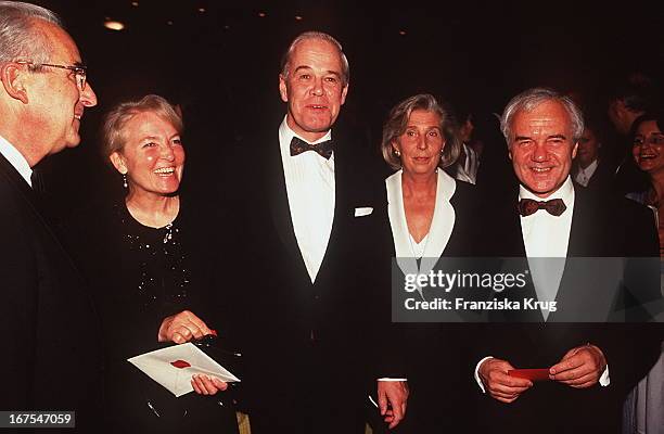 Deutscher Film Preis / Gruppenbild / Manfred Kanther + Ehefrau Barbara / Manfred Stolpe + Ehefrau Ingrid