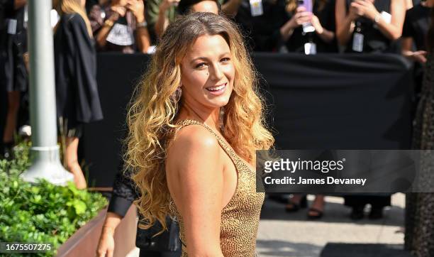 Blake Lively arrives to Michael Kors fashion show at Domino Park on September 11, 2023 in New York City.