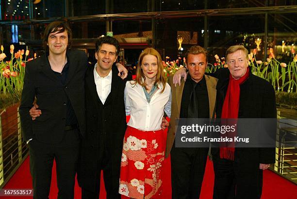 Autor Sebastian Schipper, Romuald Karmarka, Anne Ratte -Poll, Frank Giering Und Manfred Zapatka Bei Der Premiere Von "Die Nacht Singt Ihre Lieder" Im...