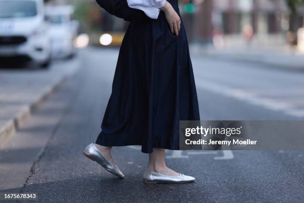 SoSue Rock und blouse, Zara ballerinas, VeeCollective bag on June 08, 2023 in Hamburg, Germany.