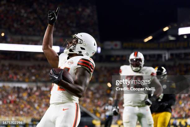 Jerome Ford of the Cleveland Browns celebrates after scoring a touchdown against the Pittsburgh Steelers during the first half at Acrisure Stadium on...