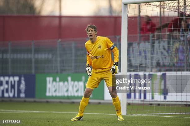 Edwin van der Sar during the benefit match for the relatives of Richard Nieuwenhuizen, the football linesman who died after being beaten and kicked...