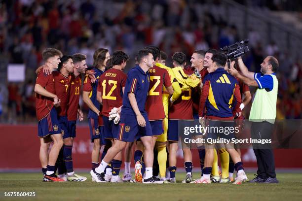 Players of Spain U21 celebrate at the end of the UEFA Euro Under-21 Qualifier match between Spain U21 and Scotland U21 at Estadio Municipal La...