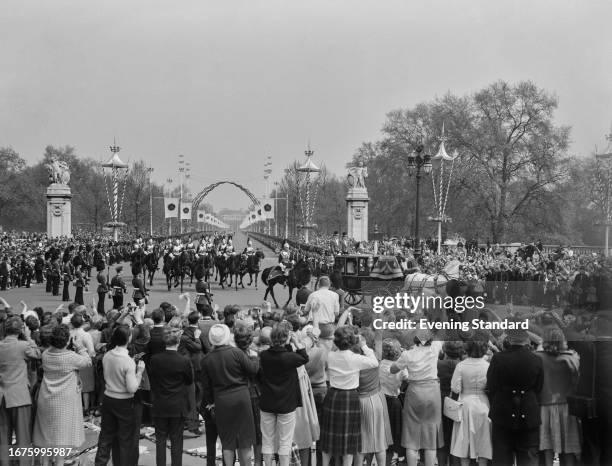 Royal Wedding Procession, News Photo