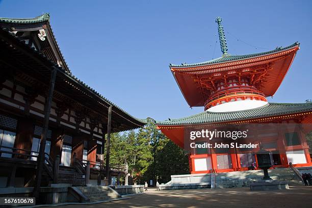 The construction of Daito was started by Kobo Daishi in 816 and was completed in 887 by Shinzen Daitoku. This massive structure represents the ideals...