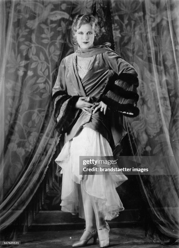 Esther Ralston. US-american actress. About 1930. Photograph. (Photo by Imagno/Getty Images) Die amerikanische Schauspielerin Esther Ralston.  Um 1930. Photographie.