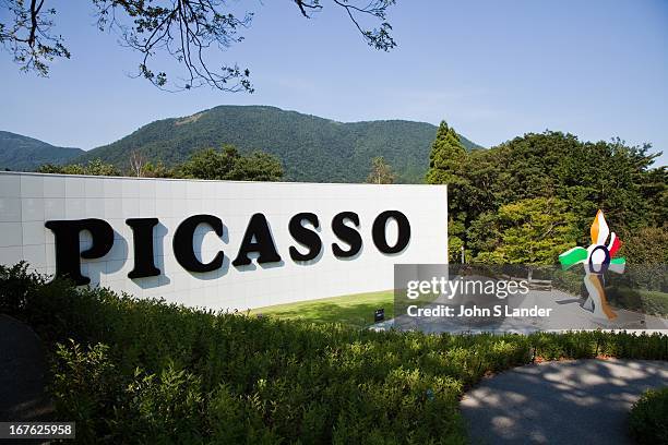 Picasso Pavilion" at The Hakone Open Air Museum creates a harmonic balance of the nature of Hakone National Park with art in the form of scultpures...