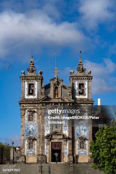 church of santo ildefonso, igreja de santo ildefonso, porto, portugal - santo ildefonso church imagens e fotografias de stock