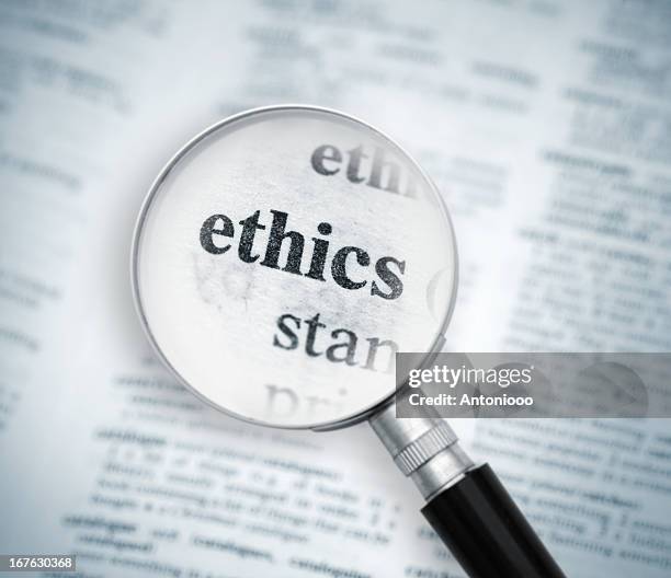 ethics - ethisch dilemma stockfoto's en -beelden
