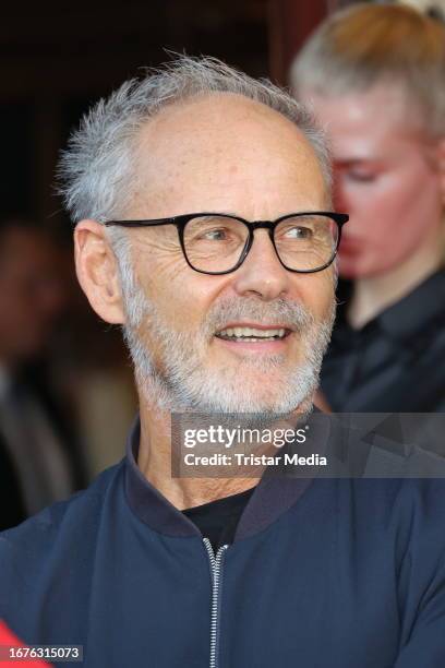 Reinhold Beckmann attends the musical "Heisse Ecke" celebrates 20th anniversary at Schmidts Tivoli on September 18, 2023 in Hamburg, Germany.