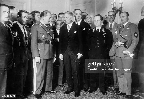 Franz von Papen and Herman Goering at a press conference in Rome. Italy. Photograph. . Franz von Papen und Herman Göring bei einer Pressekonferenz in...