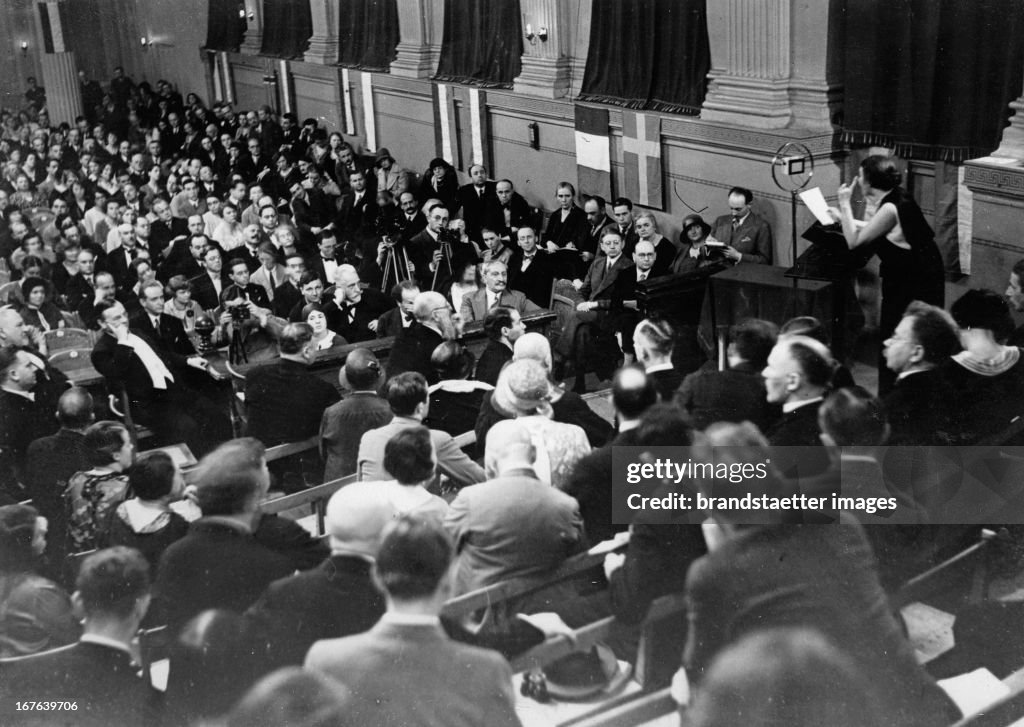 Paneurope congress in Berlin May 1930. Ida Roland Coudenhove-Kalergi gives a speech. Photograph. 1930.  (Photo by Imagno/Getty Images) Paneuropäischer Kongress in Berlin Mai 1930. Rede von Ida Roland Coudenhove-Kalergi. Photographie. 1930