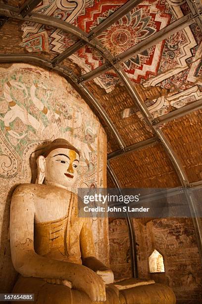 Upali Upali Ordination Hall Photos and Premium High Res Pictures - Getty Images