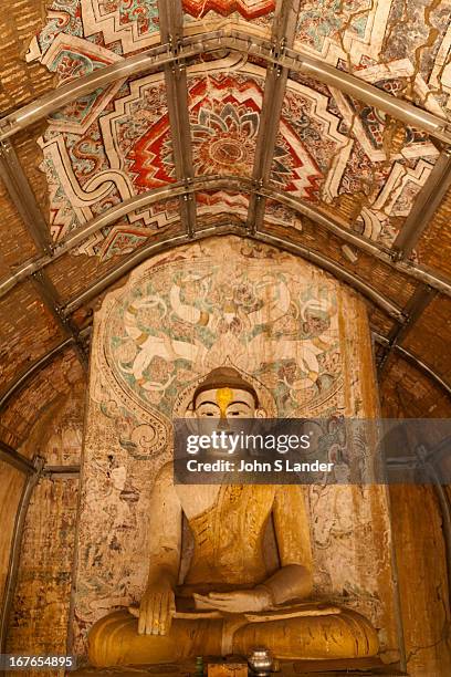 Upali Upali Ordination Hall Photos and Premium High Res Pictures - Getty Images